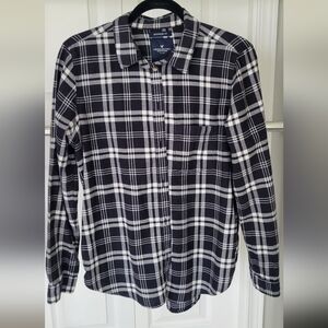 American Eagle Outfitters Black and White Plaid Button-Down Shirt